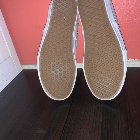 Vans - Picture 2 of 3